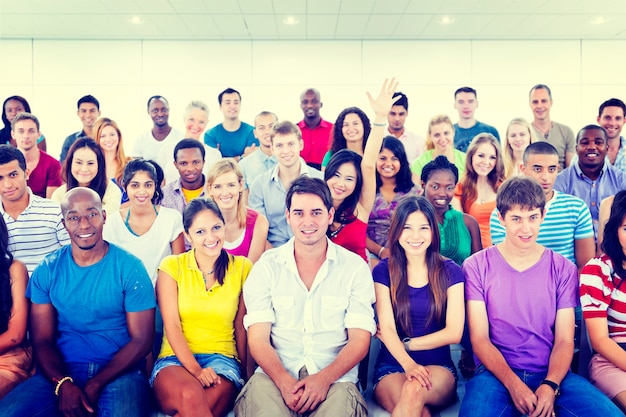 Concetto di formazione di addestramento di seminario della squadra dell&#39;adolescente di diversità