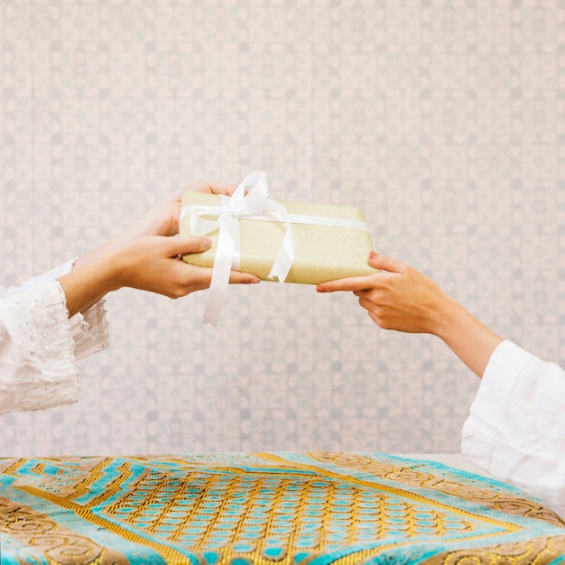 Concetto di gifting per il ramadan