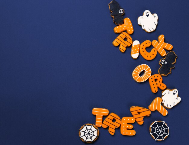 Concetto di Halloween con i cookie