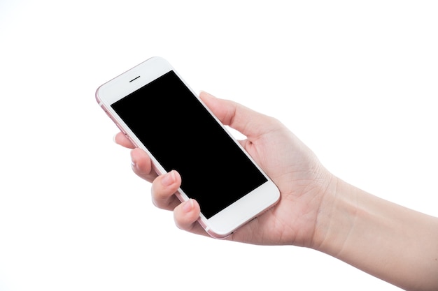 Concetto di mano della donna che tiene uno smartphone isolato su sfondo bianco, percorso di clipping, vuoto per pagina web o messaggio.