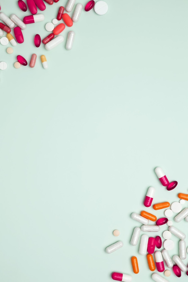 Foto concetto di medicina assistenza sanitaria e industria farmaceutica varie capsule di pillole colorate sparse