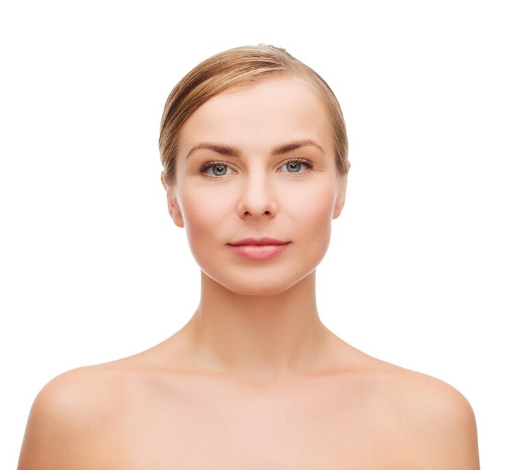 Foto concetto di salute e bellezza - viso pulito di bella giovane donna