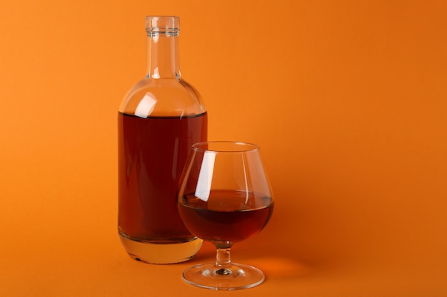 Concetto di superalcolici con cognac