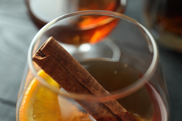 Concetto di superalcolici con cognac