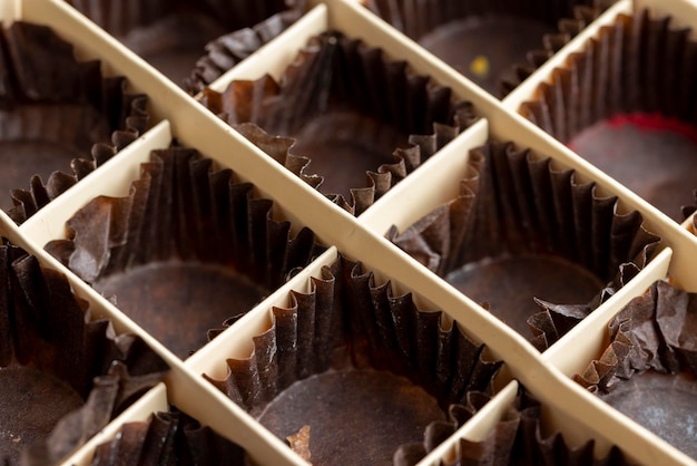 Confezione in scatola vuota per cioccolatini, confezione regalo in carta usata da dolci e caramelle