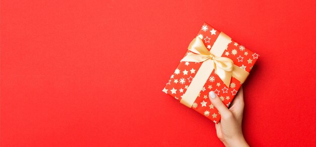 Confezione regalo di Natale Concetto di felice anno nuovo