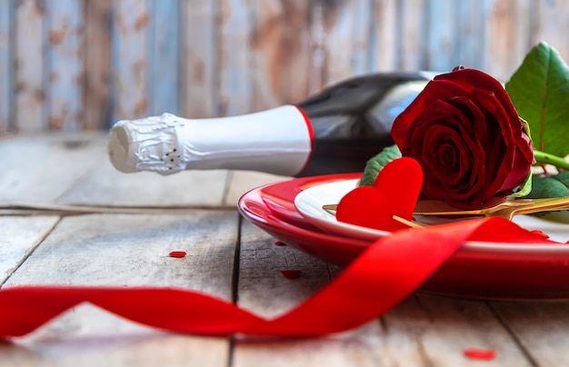 Congratulazioni per la cena romantica di San Valentino.