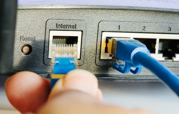 Connessione LAN e Internet, cavo Ethernet RJ45 a porta LAN