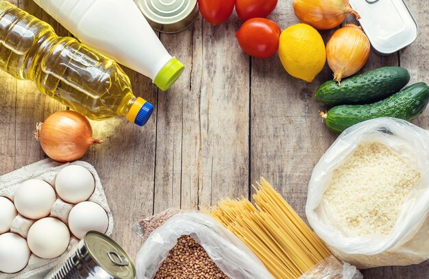 Consegna di alimenti a domicilio Donazioni e beneficenza Concentramento selettivo