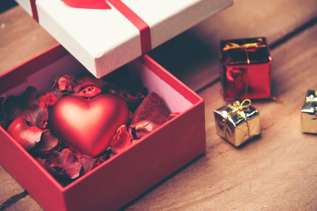 Contenitore di regalo di San Valentino, concetto di amore per il giorno di San Valentino