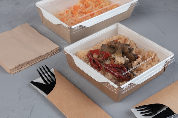 Contenitori per alimenti in cartone eco packaging per servizio di consegna