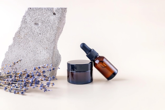 Contenitori per cosmetici rami di lavanda e pietra