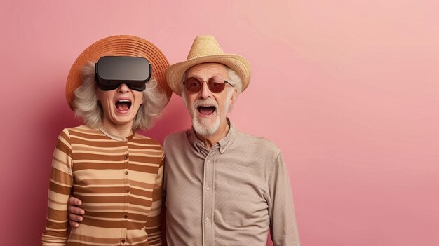 coppia di donna anziana e uomo emozionalmente gioiosa sorpreso con occhiali da sole di realtà virtuale