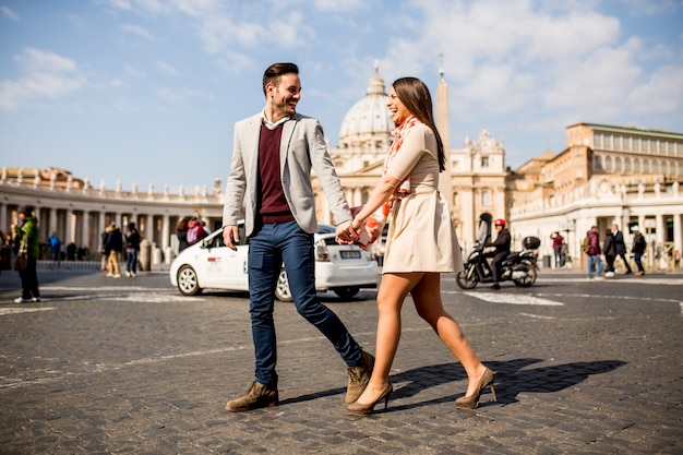 Coppia di innamorati in Vaticano, Italia