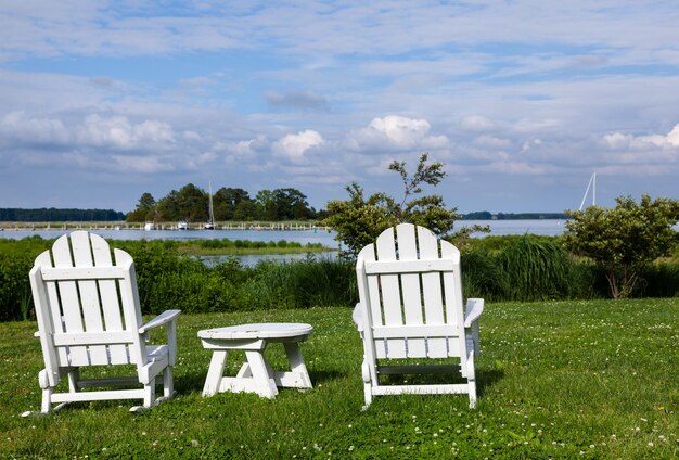 Coppia di sedie da giardino di Chesapeake bay