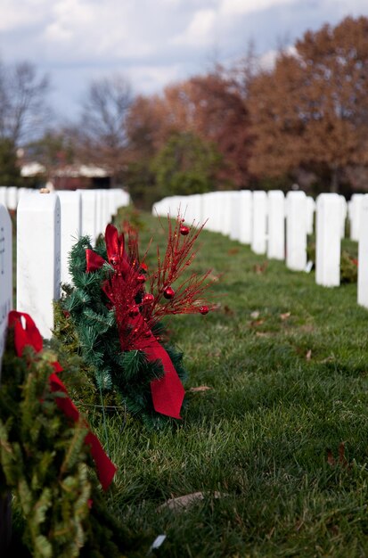 Corone di Natale nel cimitero di Arlington