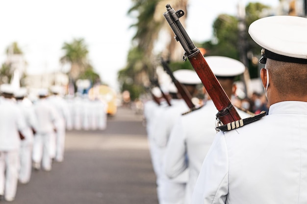 Corp of marine in una parata patriota dell'honduras 15 settembre concetto di indipendenza