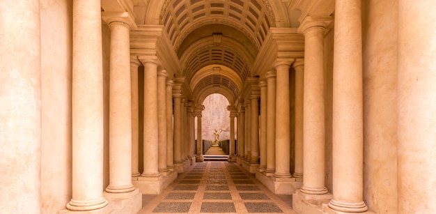 Corridoio Emoty dell'edificio