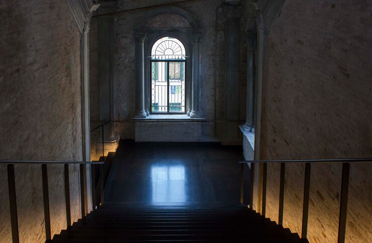 Foto corridoio vuoto dell'edificio