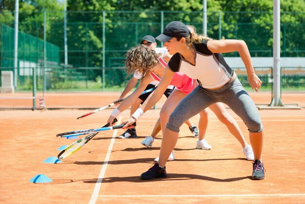Corso di allenamento di cardio-tennis