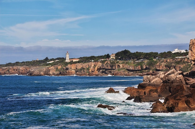 Costa del mare dell'Oceano Atlantico Portogallo