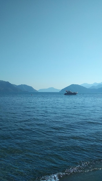 Costa del mare nella città di Marmaris. tacchino