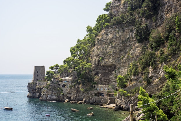 Costa della città italiana di Positano.