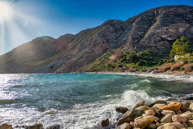 Costa di Almeria Spagna Nella baia di San Pedro possiamo vivere isolati dal mondo con i regolamenti proposti dai suoi liberi abitanti