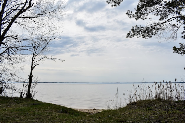 Costa estiva del fiume Volga