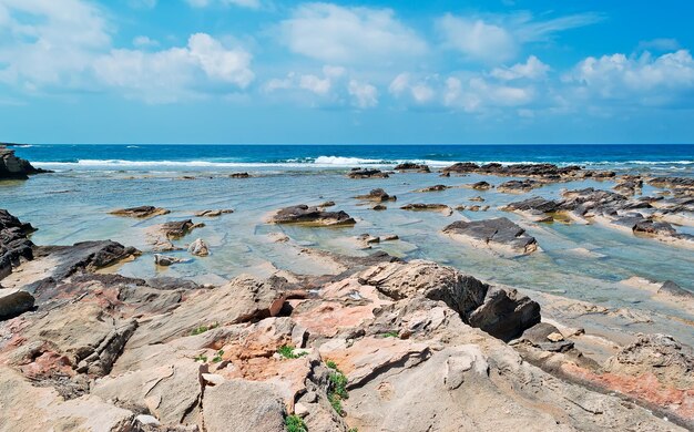 Costa rocciosa a Is Arutas Sardegna