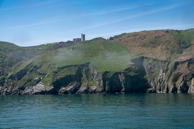 Costa rocciosa dell'isola di Lundy al largo del Devon