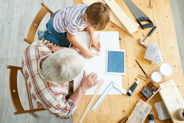 Costruisci il miglior birdhouse con il nonno