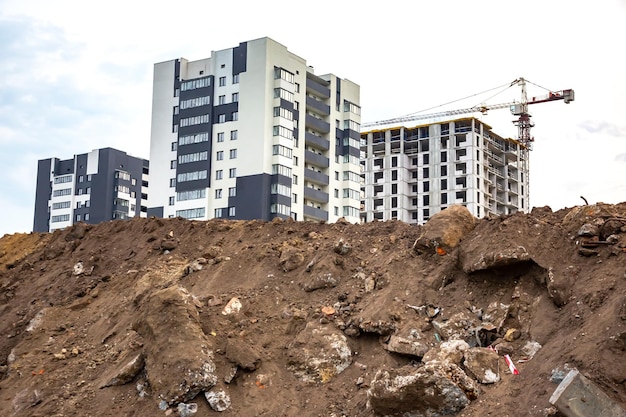 Costruzione di un moderno edificio residenziale a più piani Industria della costruzione di edifici residenziali