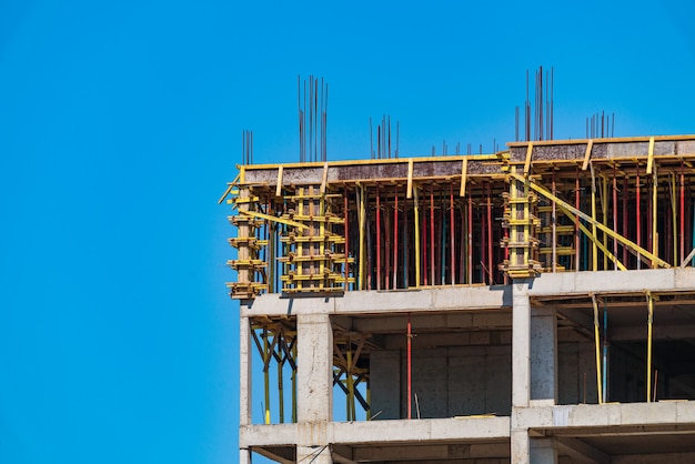 Costruzione di un nuovo edificio multipiano