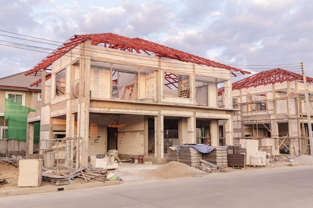 Costruzione nuova casa residenziale in corso in cantiere