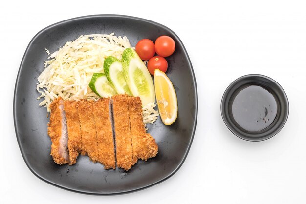 Cotoletta di maiale fritta nel grasso bollente giapponese (set di tonkatsu)