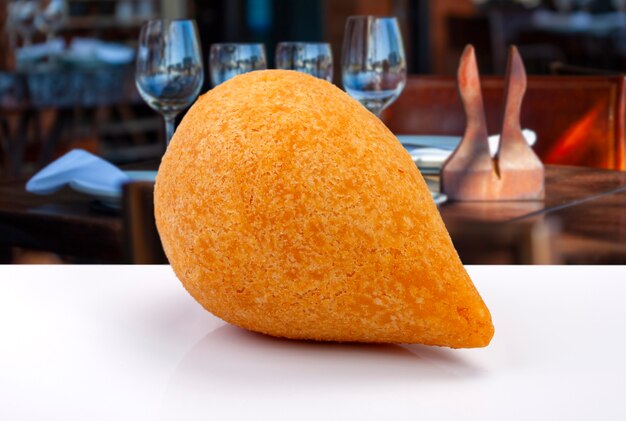 Coxinha di pollo, snack brasiliano