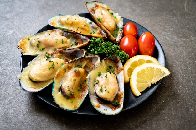 cozze al forno con formaggio