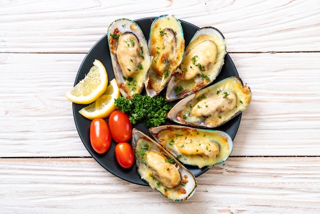 cozze al forno con formaggio