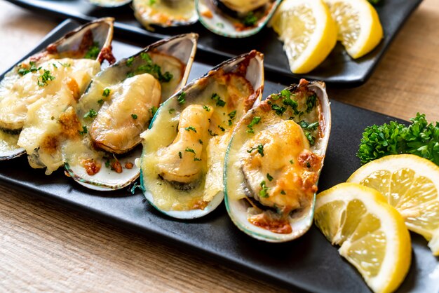 cozze al forno con formaggio