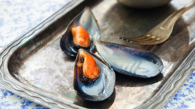 cozze con vino bianco da vicino