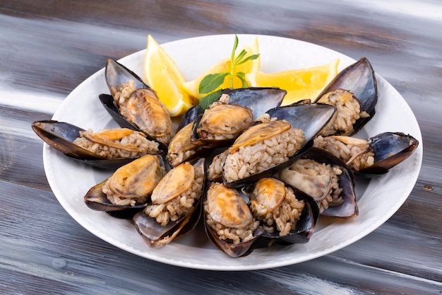 Cozze ripiene alla turca, cucina mediterranea Midye Dolma