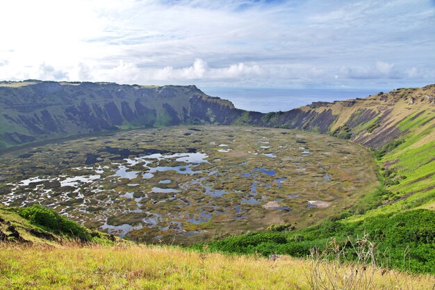 Cratere del vulcano Rano Kau a Rapa Nui, Isola di Pasqua, Cile