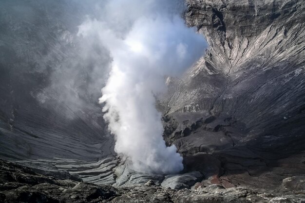 Cratere di Bromo fumante