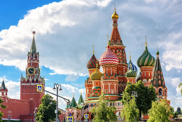 Cremlino di Mosca e Cattedrale di San Basilio sulla Piazza Rossa Russia