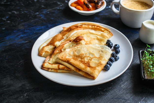 crepes, pancake sottili colazione sana