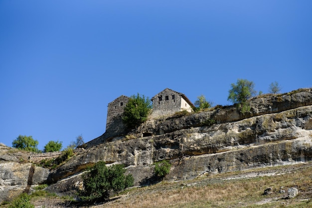 Crimea Bakhchisarai 13092019 Antica città di pietra in montagna Rovine storiche