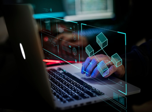 Crimine digitale da parte di un hacker anonimo