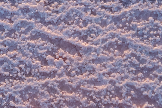 Cristalli di sfondo naturale di sale rosa