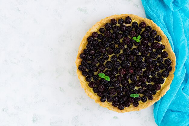 Crostata deliziosa con more